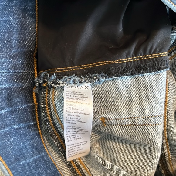 Like New SPANX Distressed Denim Leggings Size S/P - Picture 7 of 7